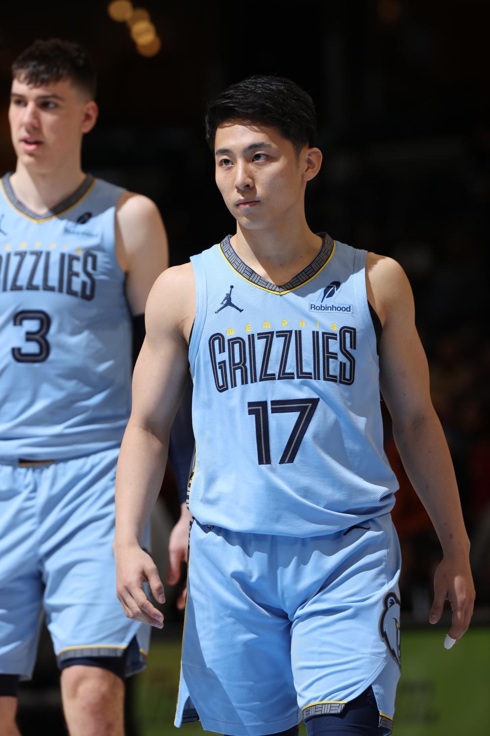 他以实际行