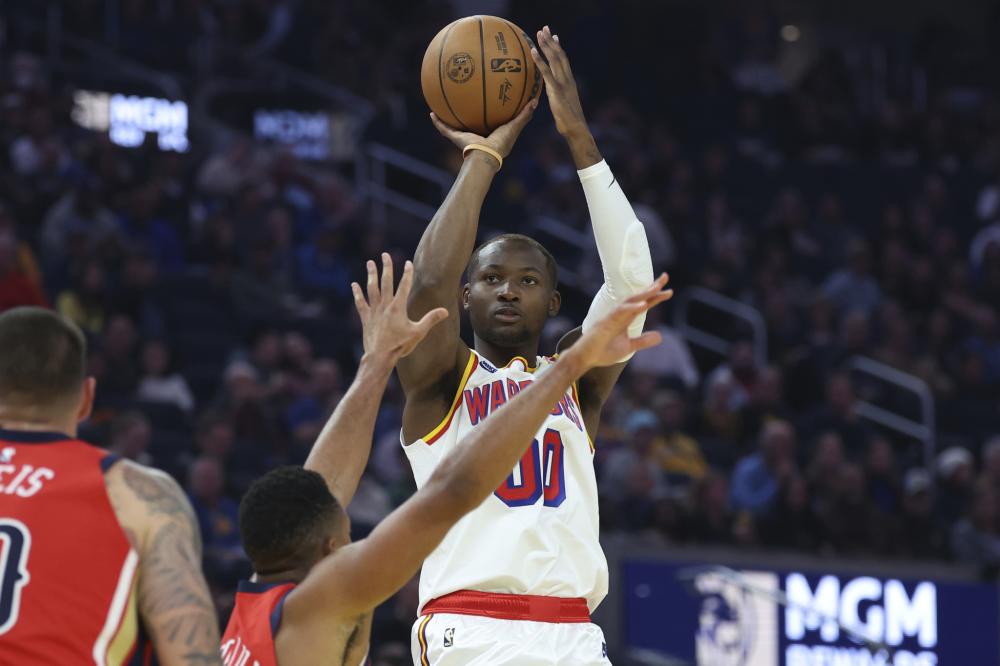 对阵狼队的 对阵狼队的