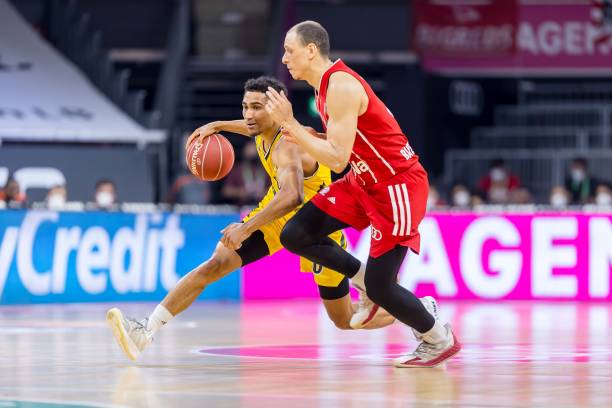 还是场上的 还是场上的