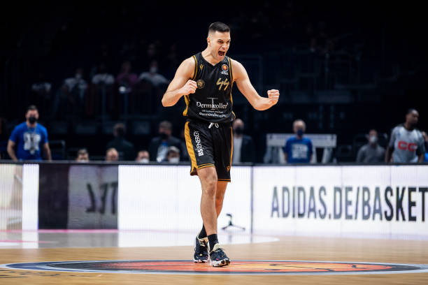 的整体表现 的整体表现